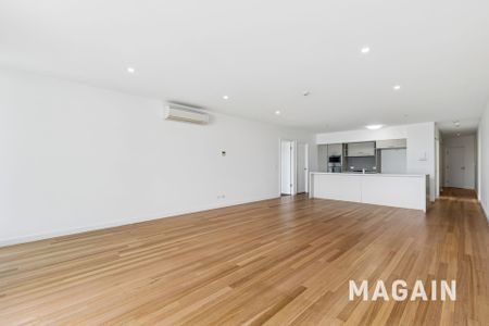 WOW what a location to live - PRIVATE VIEWINGS AVAILABLE - Photo 5