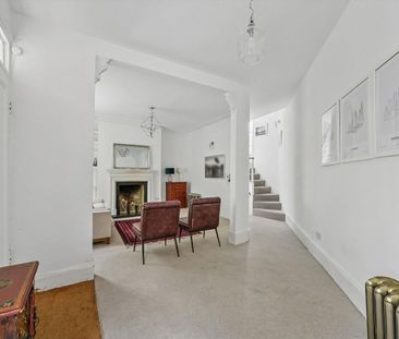 SHORT LET: Elegant Georgian townhouse with a private roof terrace i... - Photo 3