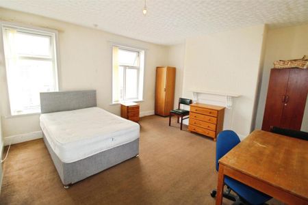 5 bedroom terraced house to rent - Photo 4