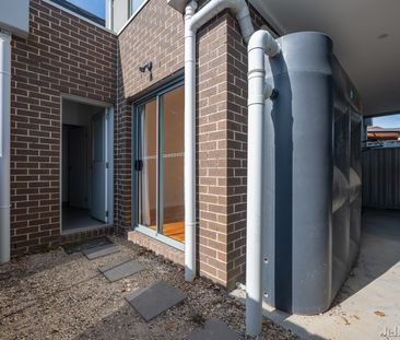 4/23 Nicholson Street, Coburg - Photo 2