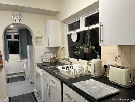 4 bedroom property to rent in Guildford - Photo 5