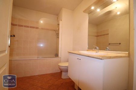 Location Appartement 2 pièces 48m² LES ANGLES 30133 - Photo 5