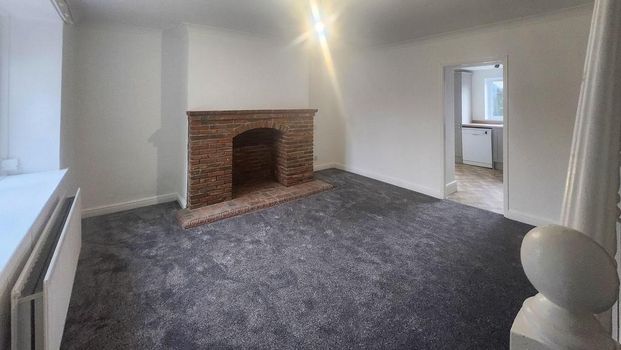 2 bedroom cottage to rent - Photo 1