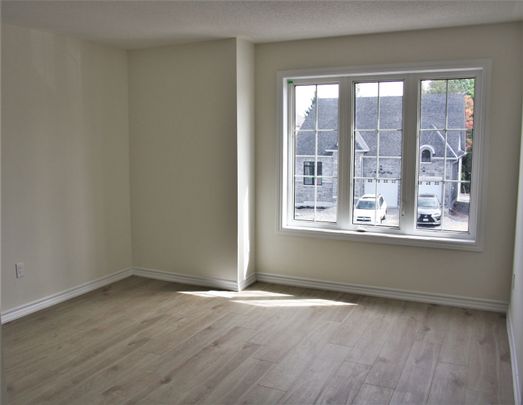 For Lease - 6 Hillcroft Way, Kawartha Lakes, Ontario - Photo 1