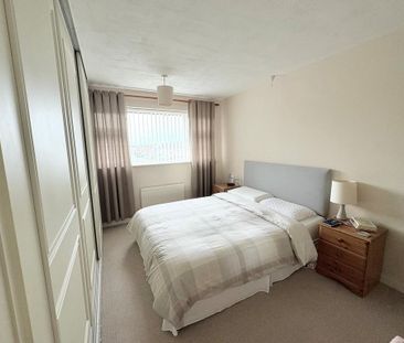 3 bedroom semi-detached house to rent - Photo 6