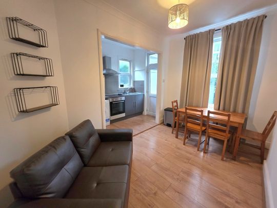 3 Bed Flat, Doverfield Road, SW2 - Photo 1