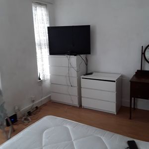 Room in a Shared House, Ethnard Road, SE15 - Photo 2