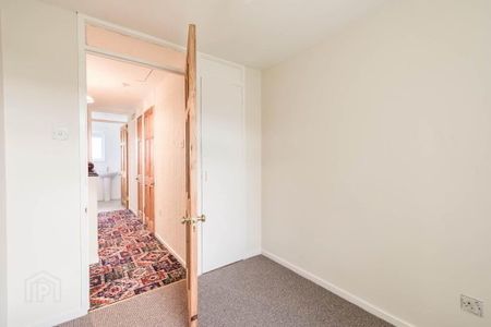 59 Rathvarna Drive, Lisburn, BT28 2UB - Photo 4