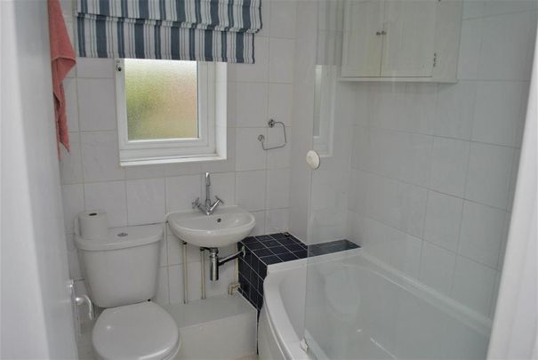 1 bedroom end of terrace house to rent - Photo 1