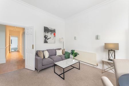 2 Bed Flat, Philbeach Gardens, SW5 - Photo 2