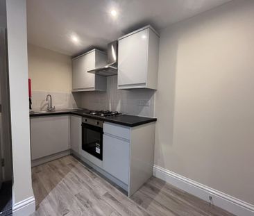 1 bedroom flat to rent - Photo 6