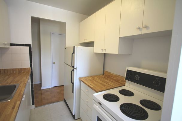 Lu Ray Apartments - Photo 1