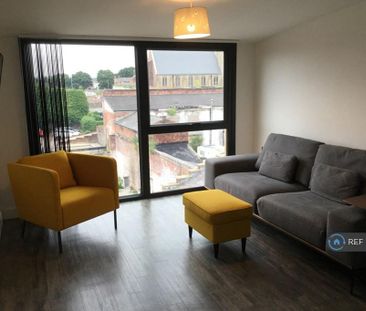 2 bedroom penthouse to rent - Photo 2