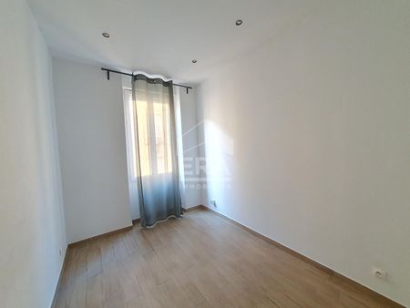 Appartement 3 pièces 57m2 MARSEILLE 2EME 930 euros - Photo 5