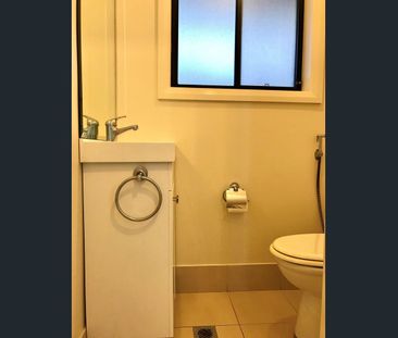 TRANQUIL & SPACIOUS FAMILY HOME - Photo 1