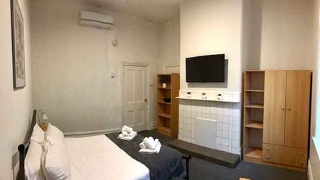 Room 3 (Non Ensuite) - Photo 4