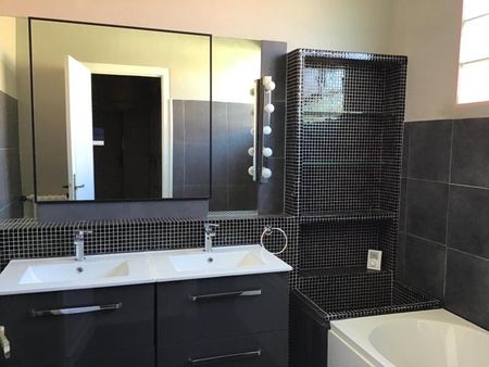 Location Maison 6 pièces 183m² LE BOUSCAT 33110 - Photo 4