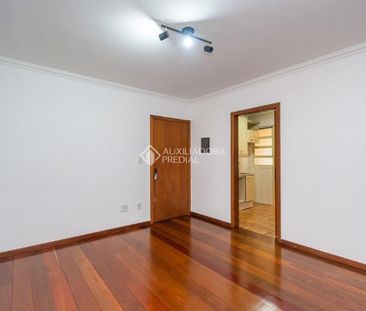 Apartamento com 1 quarto e 41m² para alugar em Petrópolis, Porto Al... - Photo 1