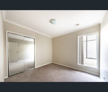 Family home with amenities on the door step! - Photo 5