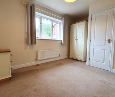 2 bedroom terraced house to rent - Photo 4