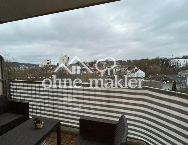 Schöne 3-Zimmer-Wohnung im 2. OG mit Balkon - NUR mit WBS! - Foto 1