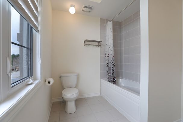 For Lease - 148 Hawkins Street, Georgina, Ontario - Photo 1