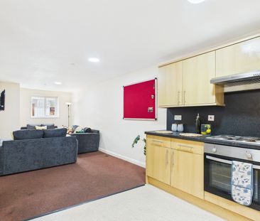 Room in a Shared House, Smithdown Lane, L7 - Photo 2