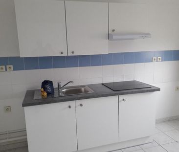 Location Appartement 3 pièces 64m² PONT ST ESPRIT 30130 - Photo 4