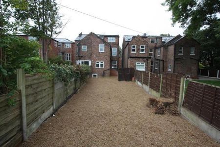 5 bedroom detached house to rent - Photo 4