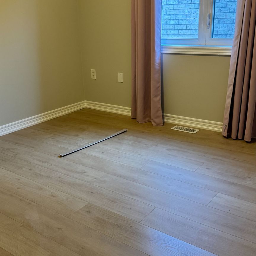 For Lease - 5 Antibes Drive, Brampton, Ontario - Photo 1