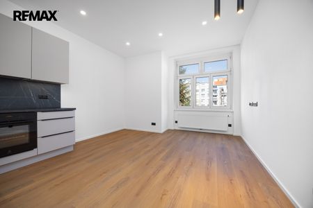 Pronájem bytu 2+kk v osobním vlastnictví 46 m², Praha 4 - Nusle - Photo 2