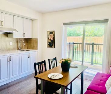 For Lease - 2123 Royal Gala Circle Unit# Backyard Apt, Mississauga,... - Photo 4