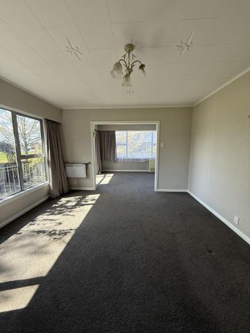 Two Bedroom Home with Oliver Park on the Doorstep - Photo 5