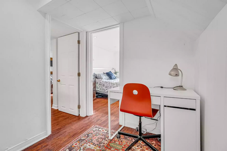 Toronto Furnished Lower Level for Rent - Stylish 1 Bedroom Entire Floor Suite with Air Conditioning and High Ceilings - Photo 5