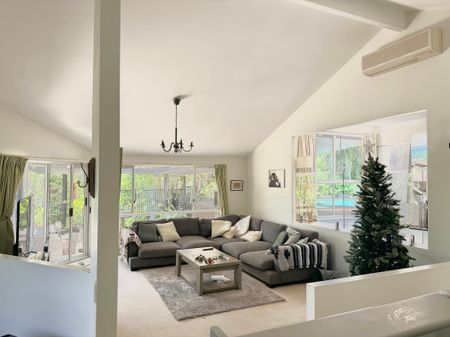 Elanora - Photo 2