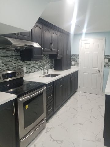 For Lease - 163 Delbert Circle Unit# Basement, Whitchurch-Stouffville, Ontario - Photo 2