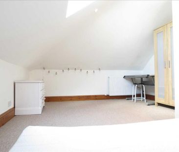 4 bedroom apartment to rent - Photo 2