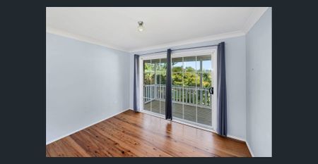 Large Family Home in Prime Position with Ocean Views - Photo 2