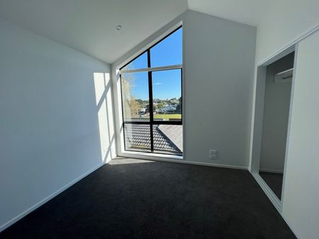 Unit 6, 110 Kervil Avenue, Te Atatu Peninsula, Auckland - Photo 4