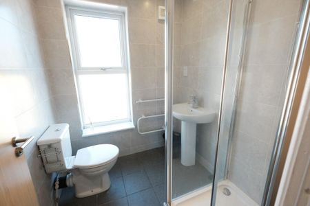 Studio to rent - Photo 5