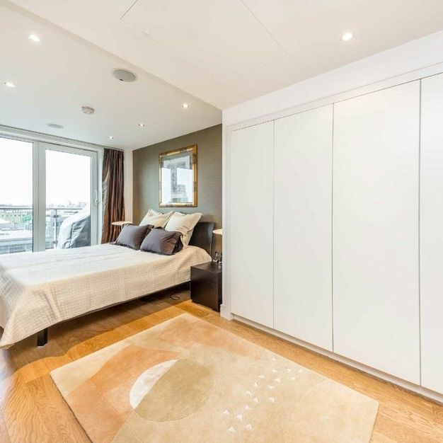 Lensbury Avenue - Photo 1