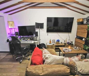 New Malden, KT3 - Photo 1