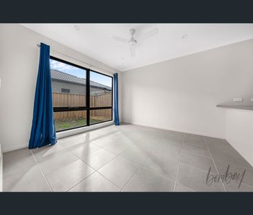 18 Quill Circuit, Kalkallo, Vic 3064 - Photo 1