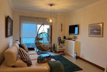 T2 na 1º linha da Praia da Barra com terraço vista mar!