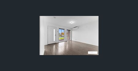 Effortless Living with Light and Location! - Photo 2