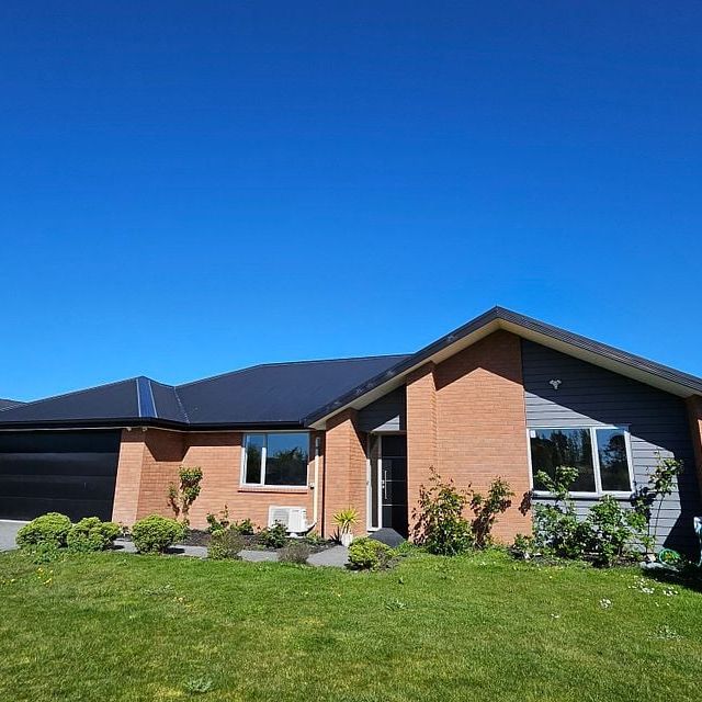 Big Family Home In Preston's - Photo 1