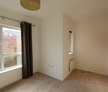 3 bedroom end of terrace house to rent - Photo 5