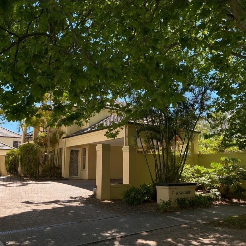 South Perth - Photo 2