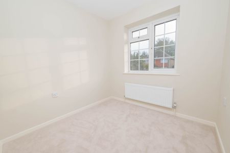 Blenheim Avenue, Faversham - Photo 5