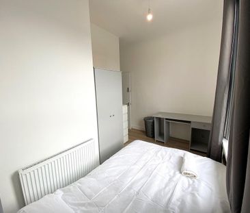 6 bedroom property to rent - Photo 2